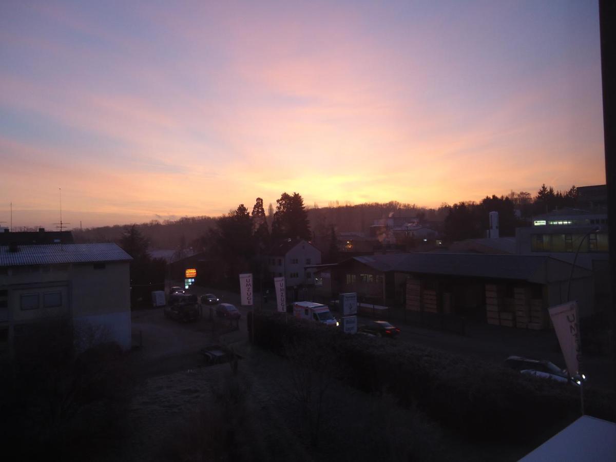 Enjoyhotel Garni Korntal Stuttgart B&B ภายนอก รูปภาพ