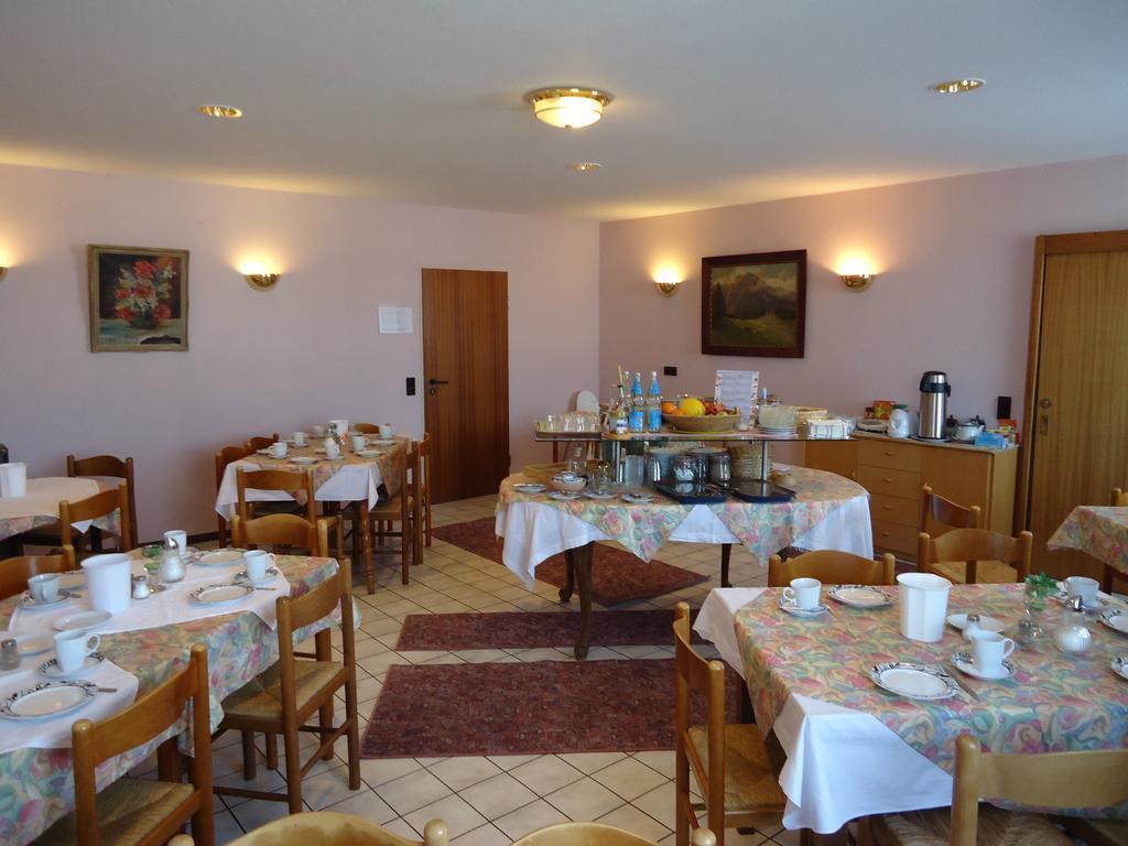 Enjoyhotel Garni Korntal Stuttgart B&B ภายนอก รูปภาพ