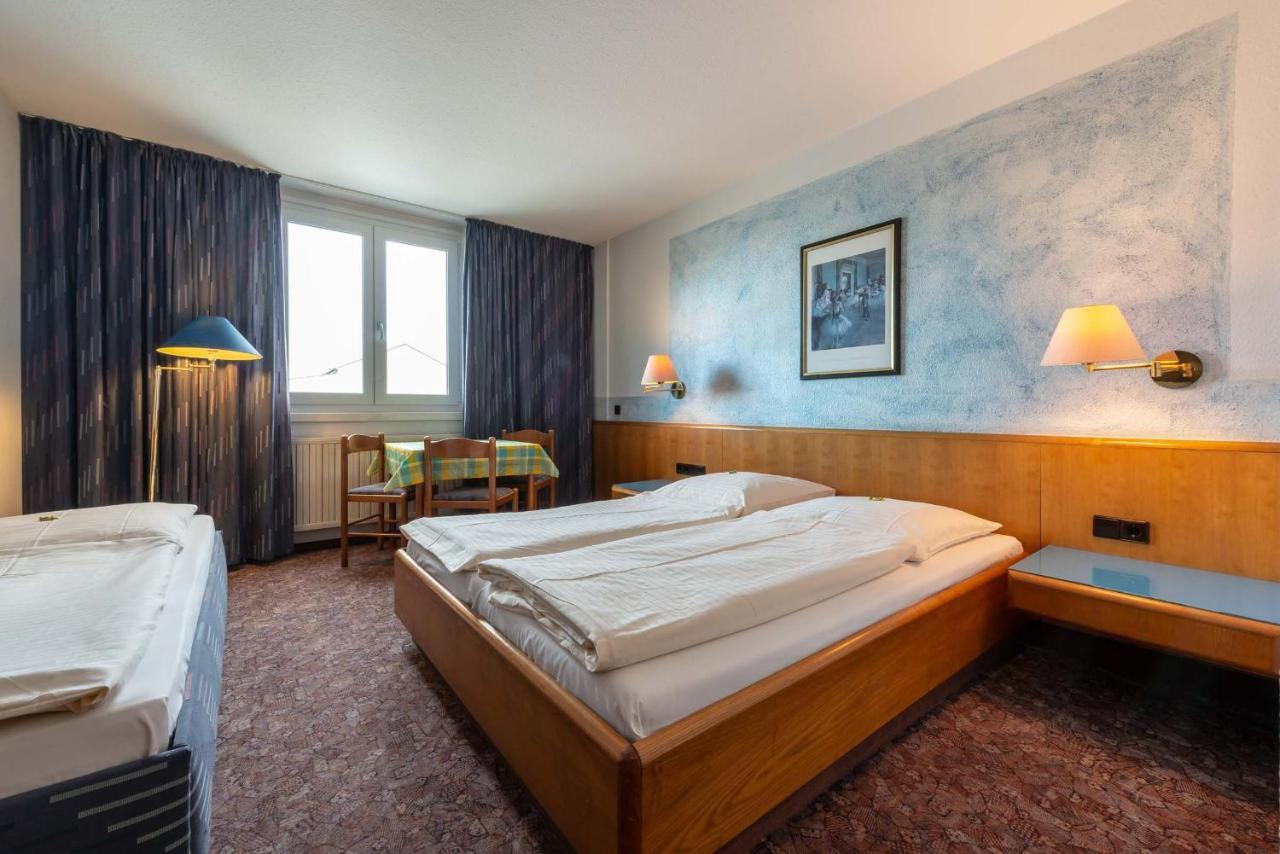 Enjoyhotel Garni Korntal Stuttgart B&B ภายนอก รูปภาพ